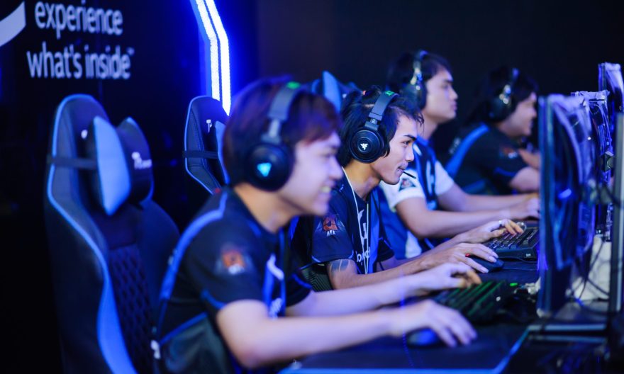 Pentingnya Mentor untuk Pemain Pemula di Dunia E-Sports